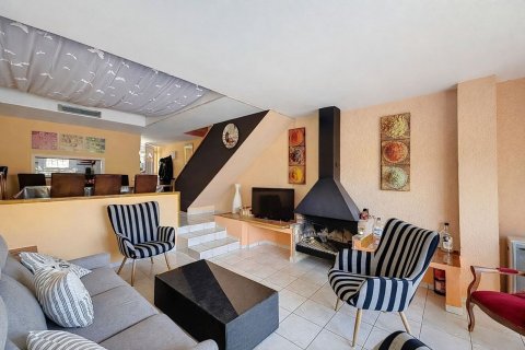 House for sale in Sitges, Barcelona, Spain 4 bedrooms, 125 sq.m. No. 164939 - photo 18