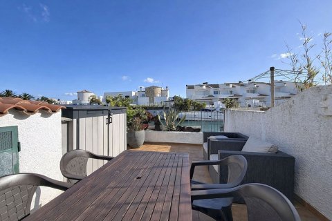 House for sale in Sitges, Barcelona, Spain 4 bedrooms, 125 sq.m. No. 164939 - photo 23