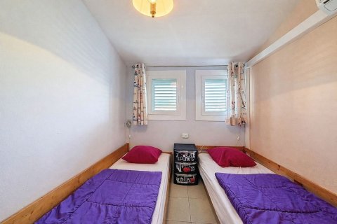 House for sale in Sitges, Barcelona, Spain 4 bedrooms, 125 sq.m. No. 164939 - photo 5