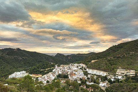 Apartment for sale Benahavis, Malaga, Spain 3 bedrooms, 118 sq.m. No. 135937 - photo 2