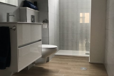 Apartamento en venta en Villajoyosa, Alicante, España 3 dormitorios,  No. 189051 - foto 6