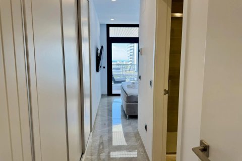 Apartament w Benidorm, Alicante, Hiszpania 3 sypialnie, 160 mkw. nr 189055 – zdjęcie 13