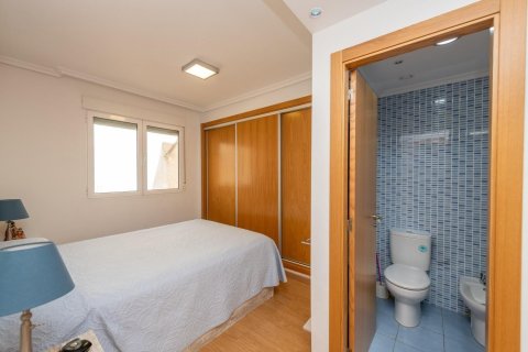 Lägenhet till salu i Dehesa De Campoamor, Alicante, Spanien 2 sovrum, 76 kvm. Nr. 181042 - foto 16