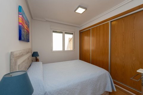 Lägenhet till salu i Dehesa De Campoamor, Alicante, Spanien 2 sovrum, 76 kvm. Nr. 181042 - foto 17