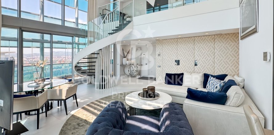 Attico a Barcelona, Spagna 2 camere da letto, 183 mq. N° 158376