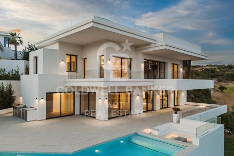 Huvila myytävänä Estepona, Malaga, Espanja, 4 makuuhuonetta, 433 m2 No. 158374 - kuva 22