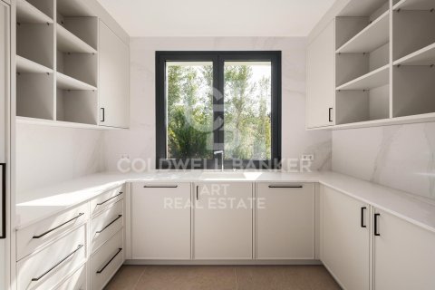 Villa in vendita a Estepona, Malaga, Spagna 4 camere da letto, 433 mq. N° 158374 - foto 11