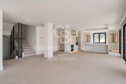 Huvila myytävänä Estepona, Malaga, Espanja, 4 makuuhuonetta, 433 m2 No. 158374 - kuva 6