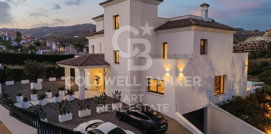 Willa w Marbella, Malaga, Hiszpania 5 sypialni, 638 mkw. nr 158375