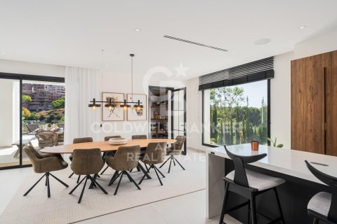 Willa w Marbella, Malaga, Hiszpania 5 sypialni, 638 mkw. nr 158375 – zdjęcie 7