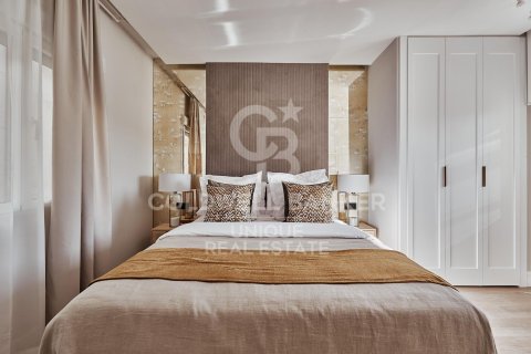 Apartment for sale in Madrid, Spain 3 bedrooms, 122 sq.m. No. 158377 - photo 15