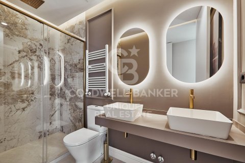 Apartment for sale in Madrid, Spain 3 bedrooms, 122 sq.m. No. 158377 - photo 23