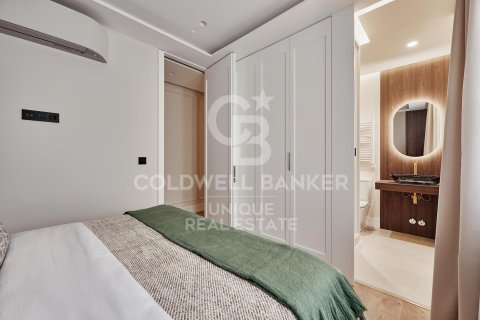 Apartment for sale in Madrid, Spain 3 bedrooms, 122 sq.m. No. 158377 - photo 17