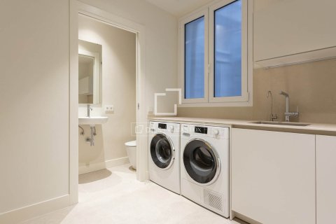 Dzīvoklis pārdošanā Barcelona, Spānijā 5 istabas, 250 m2 Nr. 150639 - attēls 29