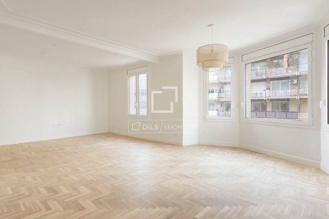 Dzīvoklis pārdošanā Barcelona, Spānijā 5 istabas, 250 m2 Nr. 150639 - attēls 7