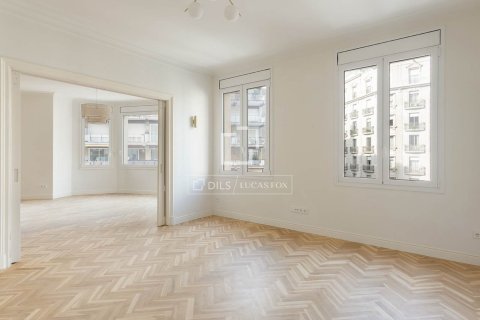 Dzīvoklis pārdošanā Barcelona, Spānijā 5 istabas, 250 m2 Nr. 150639 - attēls 8