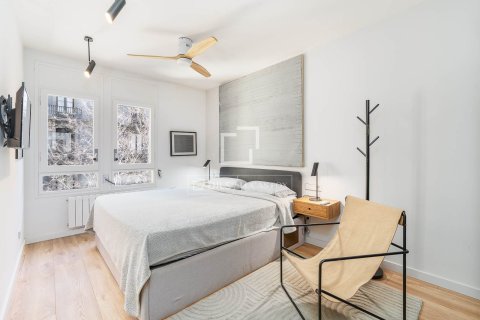 Apartment à vendre à Barcelona, Espagne, 4 chambres, 96 m2 No. 150640 - photo 16