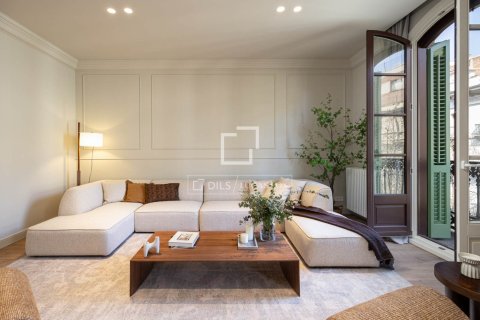 Apartament w Barcelona, Hiszpania 4 sypialnie, 200 mkw. nr 150637 – zdjęcie 6