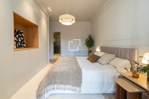 Apartament w Barcelona, Hiszpania 4 sypialnie, 200 mkw. nr 150637 – zdjęcie 25