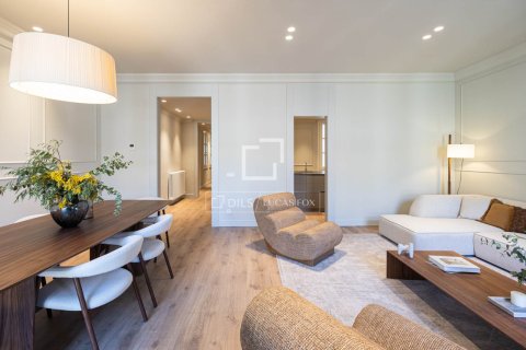 Apartament w Barcelona, Hiszpania 4 sypialnie, 200 mkw. nr 150637 – zdjęcie 7