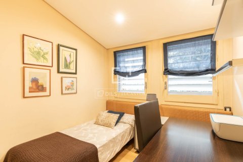 Villa à vendre à Sant Cugat Del Valles, Barcelona, Espagne, 4 chambres, 185 m2 No. 150636 - photo 25