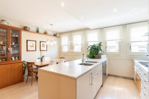 Villa à vendre à Sant Cugat Del Valles, Barcelona, Espagne, 4 chambres, 185 m2 No. 150636 - photo 9