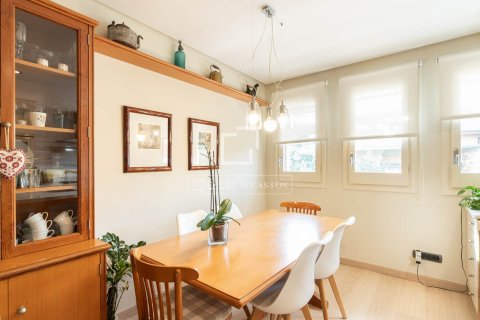 Villa à vendre à Sant Cugat Del Valles, Barcelona, Espagne, 4 chambres, 185 m2 No. 150636 - photo 8