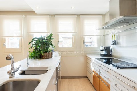 Villa à vendre à Sant Cugat Del Valles, Barcelona, Espagne, 4 chambres, 185 m2 No. 150636 - photo 12