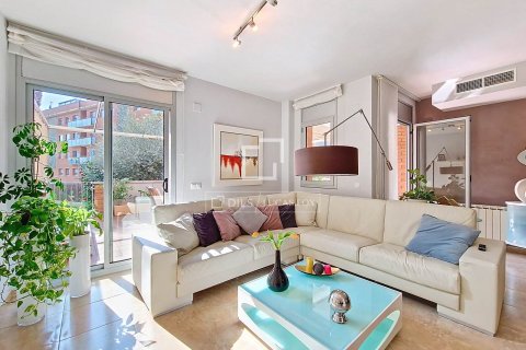 Dzīvoklis Cubelles, Barcelona, Spānijā 4 istabas, 114 m2 Nr. 150641