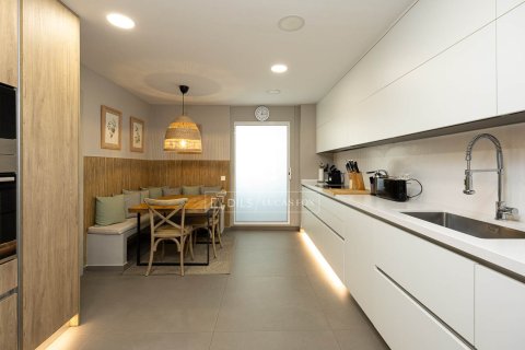 Penthouse w Barcelona, Hiszpania 6 sypialni, 320 mkw. nr 150638 – zdjęcie 17