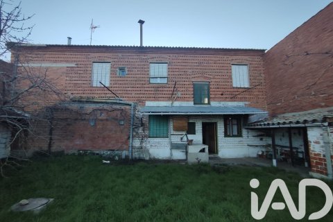 Villa en venta en Veguellina de Órbigo, León, España 6 dormitorios, 276 m2 No. 185083 - foto 13