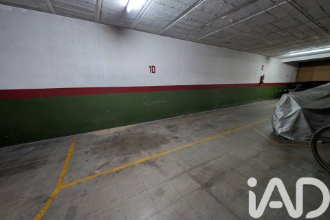 Продажа гаража в Эль Масноу, Барселона, Испания 9м2 №185082 - фото 2