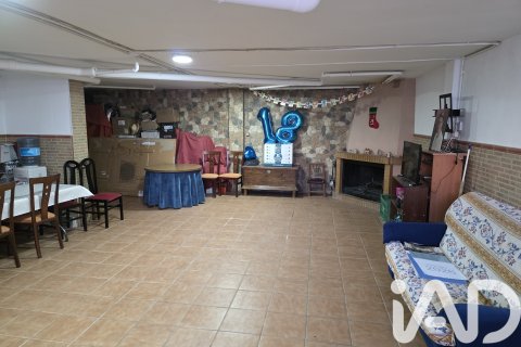 House for sale in Calasparra, Murcia, Spain 4 bedrooms, 241.8 sq.m. No. 185085 - photo 18