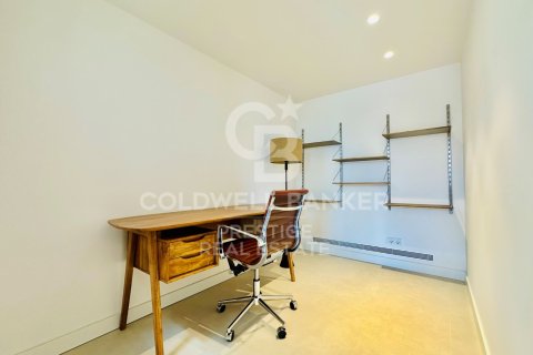 Penthouse for sale in Barcelona, Spain 3 bedrooms, 116 sq.m. No. 157845 - photo 16