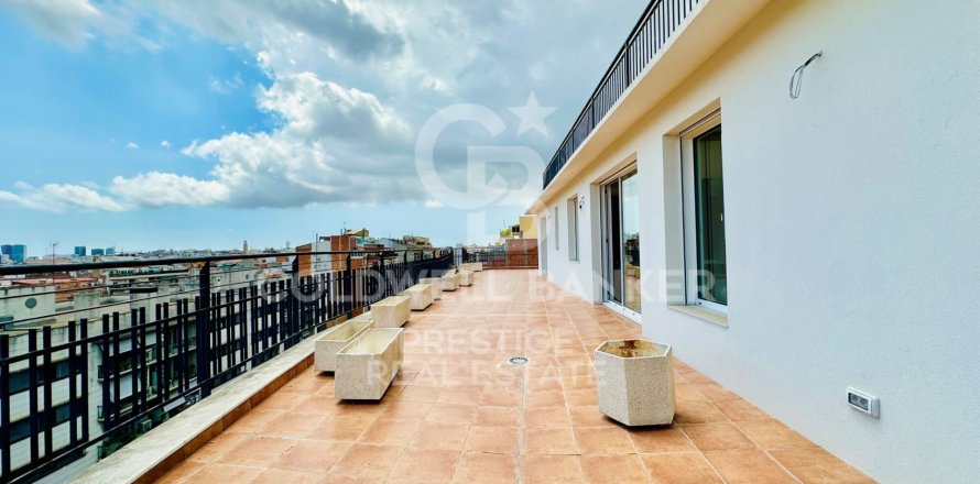 Penthouse in Barcelona, Spain 3 bedrooms, 116 sq.m. No. 157845