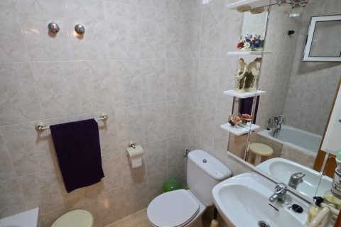 Villa till salu i Torrevieja, Alicante, Spanien 3 sovrum, 102 kvm. Nr. 156242 - foto 19