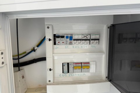 Commercial property for rent in Torrevieja, Alicante, Spain 51 sq.m. No. 156239 - photo 19