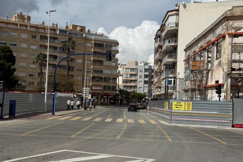 Commercial property for rent in Torrevieja, Alicante, Spain 51 sq.m. No. 156239 - photo 20