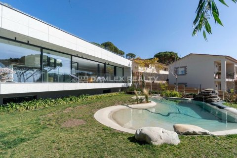 Huvila myytävänä Platja D'aro, Girona, Espanja, 6 makuuhuonetta, 450 m2 No. 176692 - kuva 3