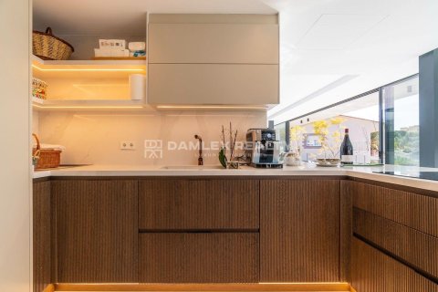 Huvila myytävänä Platja D'aro, Girona, Espanja, 6 makuuhuonetta, 450 m2 No. 176692 - kuva 15