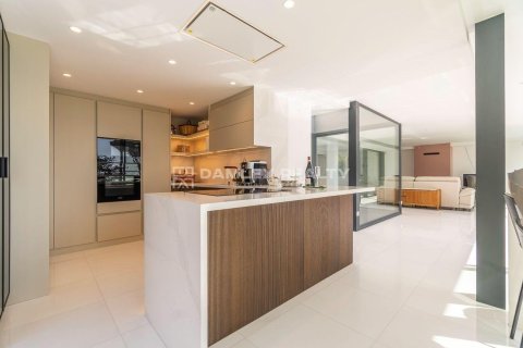 Huvila myytävänä Platja D'aro, Girona, Espanja, 6 makuuhuonetta, 450 m2 No. 176692 - kuva 13