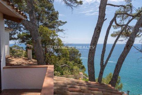 Huvila myytävänä Lloret de Mar, Girona, Espanja, 5 makuuhuonetta, 391 m2 No. 176698 - kuva 26