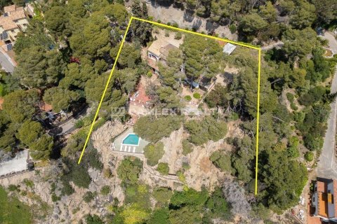 Huvila myytävänä Lloret de Mar, Girona, Espanja, 5 makuuhuonetta, 391 m2 No. 176698 - kuva 2