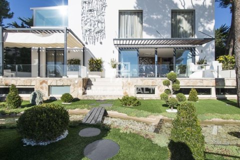 Villa in vendita a Calonge, Girona, Spagna 5 camere da letto, 532 mq. N° 176697 - foto 17