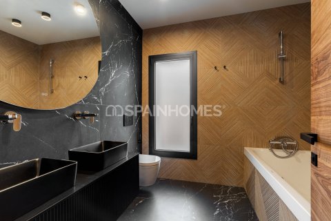 Villa à vendre à Castelldefels, Barcelona, Espagne, 5 chambres, 264 m2 No. 164709 - photo 28