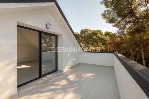 Villa à vendre à Castelldefels, Barcelona, Espagne, 5 chambres, 264 m2 No. 164709 - photo 5