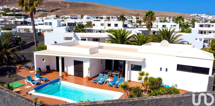 Дом в Плайя-Бланка, Лансароте, Испания 3 спальни, 142м2 №153118