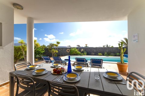 Продажа дома в Плайя-Бланка, Лансароте, Испания 3 спальни, 142м2 №153118 - фото 14