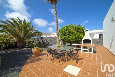 Продажа дома в Плайя-Бланка, Лансароте, Испания 3 спальни, 142м2 №153118 - фото 20