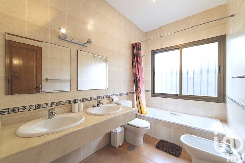 Продажа дома в Плайя-Бланка, Лансароте, Испания 3 спальни, 142м2 №153118 - фото 23